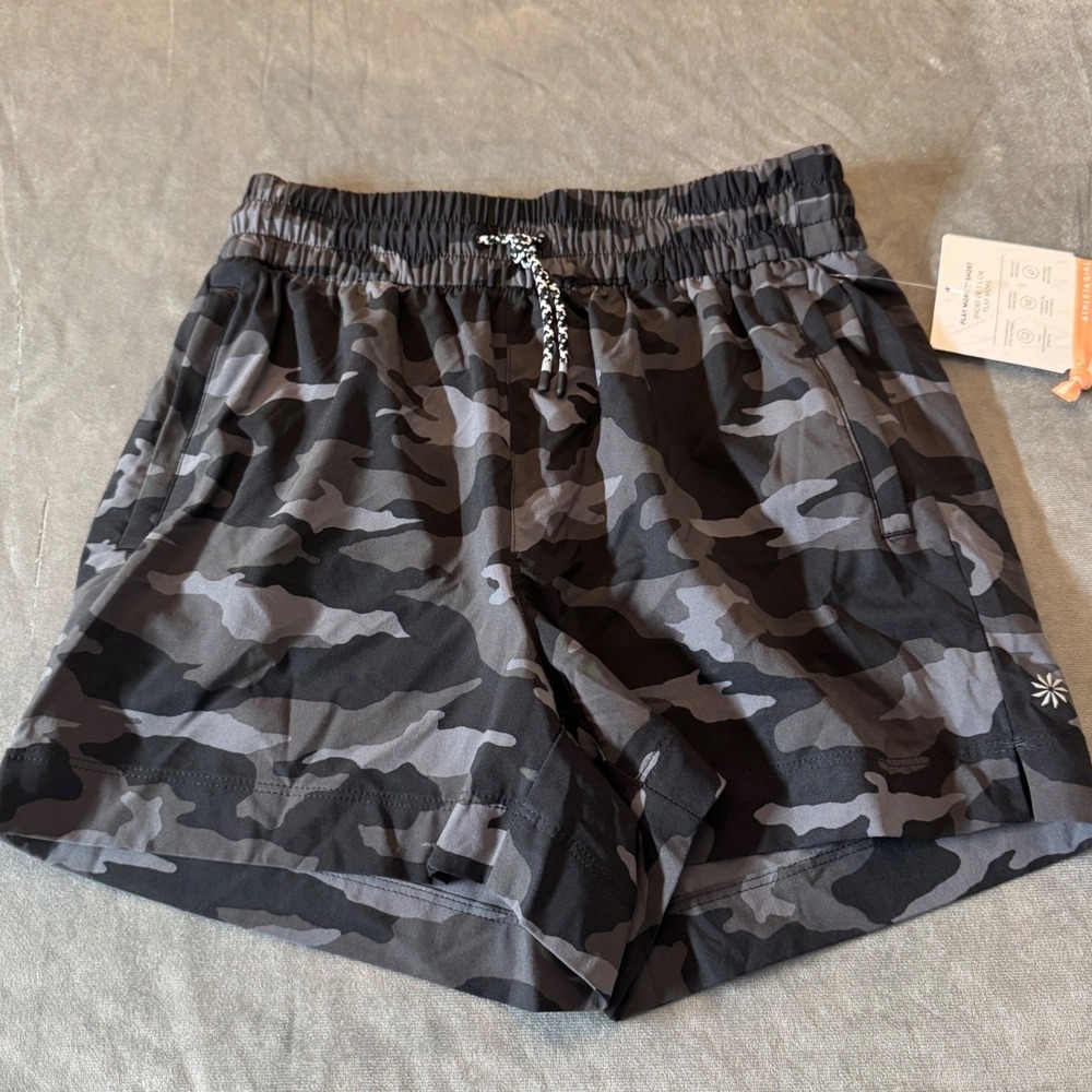 Athleta Girl Play More Shorts L/12 Grey Camo Activewear Sporty Gorpcore School
